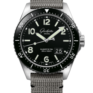Glashutte Sea Q Panorama Date Grey Synthetic Strap